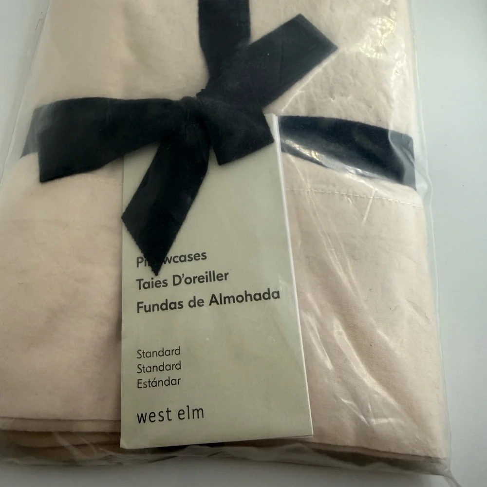 WEST ELM ORGANIC COTTON Standard PILLOWCASES SET of 2 Blush Color